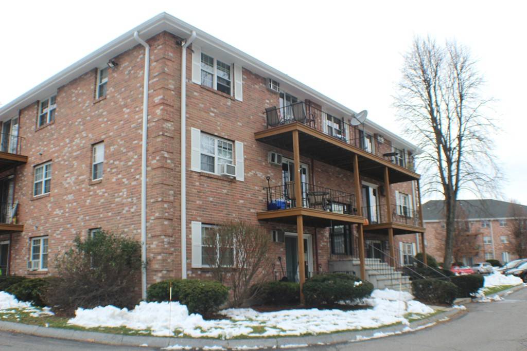 7 Karen Cir #11, Billerica, MA 01821