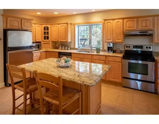 Mattapoisett, MA 02739,42 Crystal Spring Rd