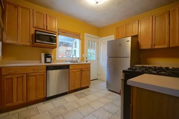 Lynn, MA 01902,92 East Park Ave