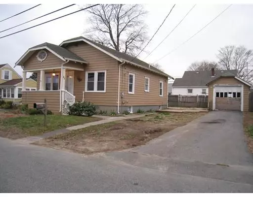 Swansea, MA 02777,27 Clancy Street