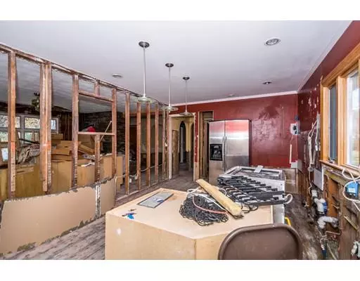 Milford, MA 01757,211 Purchase St