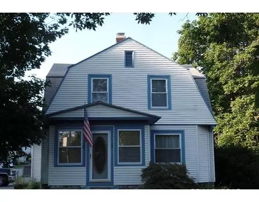 25 E Prescott St, Westford, MA 01886