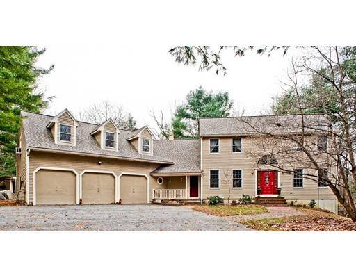 44 Asylum St, Mendon, MA 01756