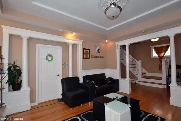 Lynn, MA 01902,42 Hanover St