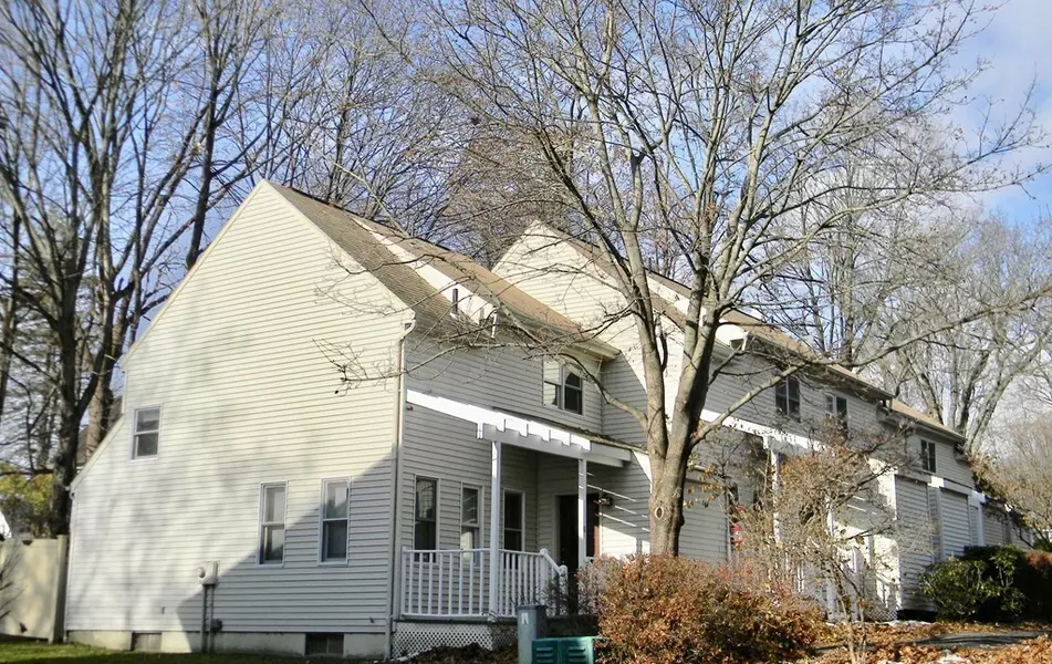 11 Cedar Glen #11, Greenfield, MA 01301