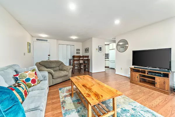 Weymouth, MA 02190,100 Fountain Ln #2