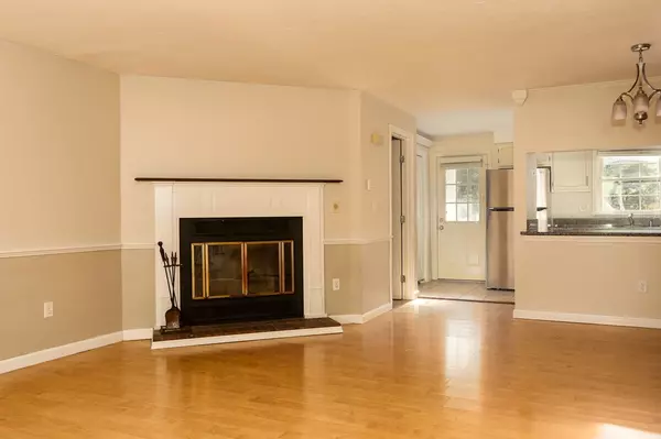 Yarmouth, MA 02673,248 Camp St #A3