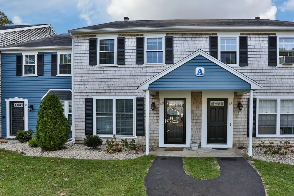 Yarmouth, MA 02673,248 Camp St #A3