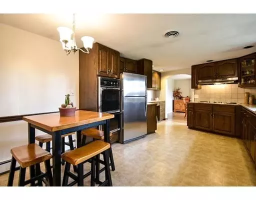 Natick, MA 01760,20 Edwards Rd