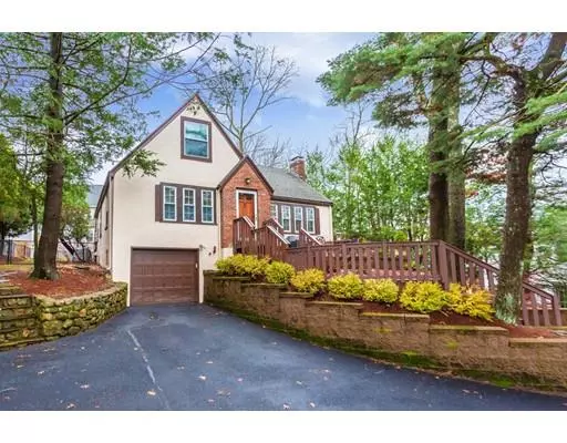 42 Gayland Rd, Needham, MA 02492