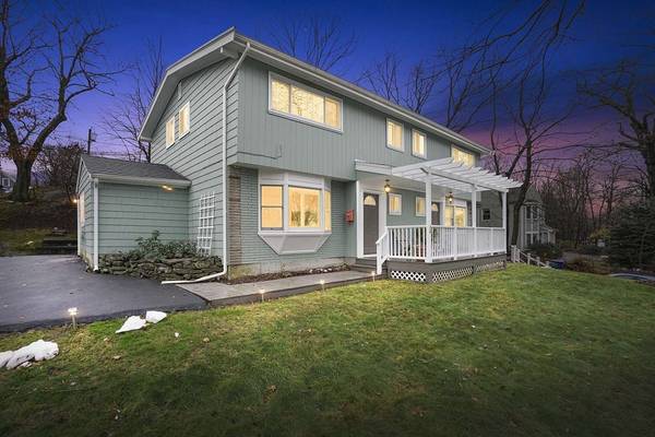 48 Thurston Road #48, Newton, MA 02464