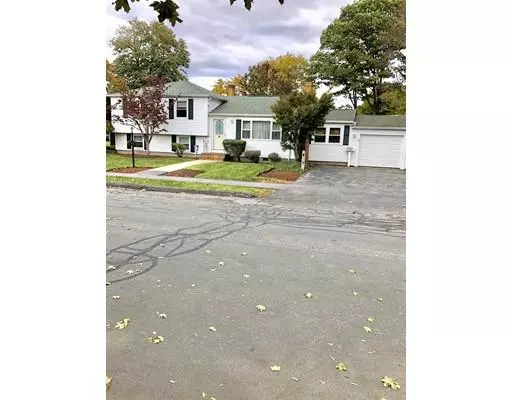 9 Chapel Rd, Danvers, MA 01923