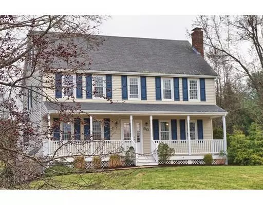 80 Pond St, Wrentham, MA 02093