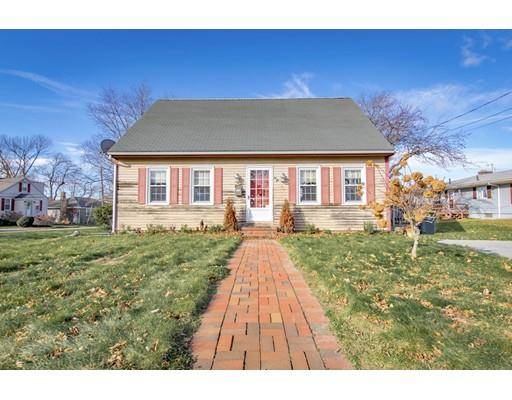 35 Knapp St, Somerset, MA 02726