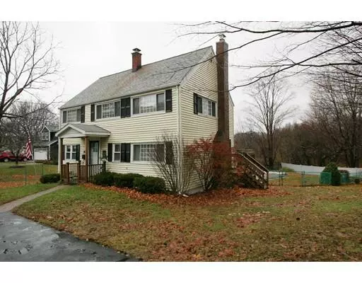 29 Linebrook Rd, Ipswich, MA 01938