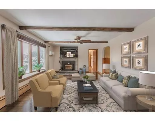 Dracut, MA 01826,51 View St.