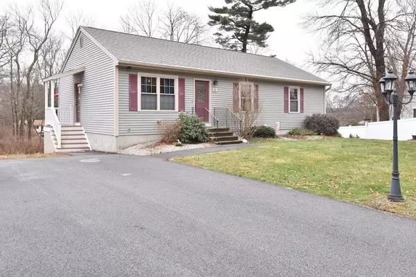 4 Groveland Street, Webster, MA 01570