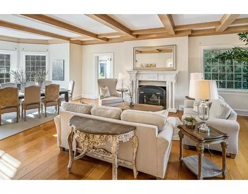 Newton, MA 02465,160 Dartmouth Street