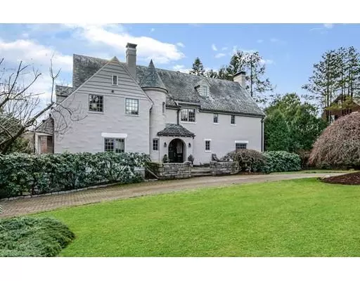 Newton, MA 02465,160 Dartmouth Street