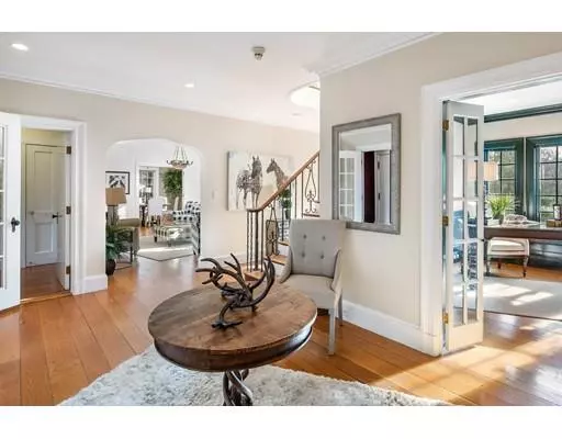 Newton, MA 02465,160 Dartmouth Street