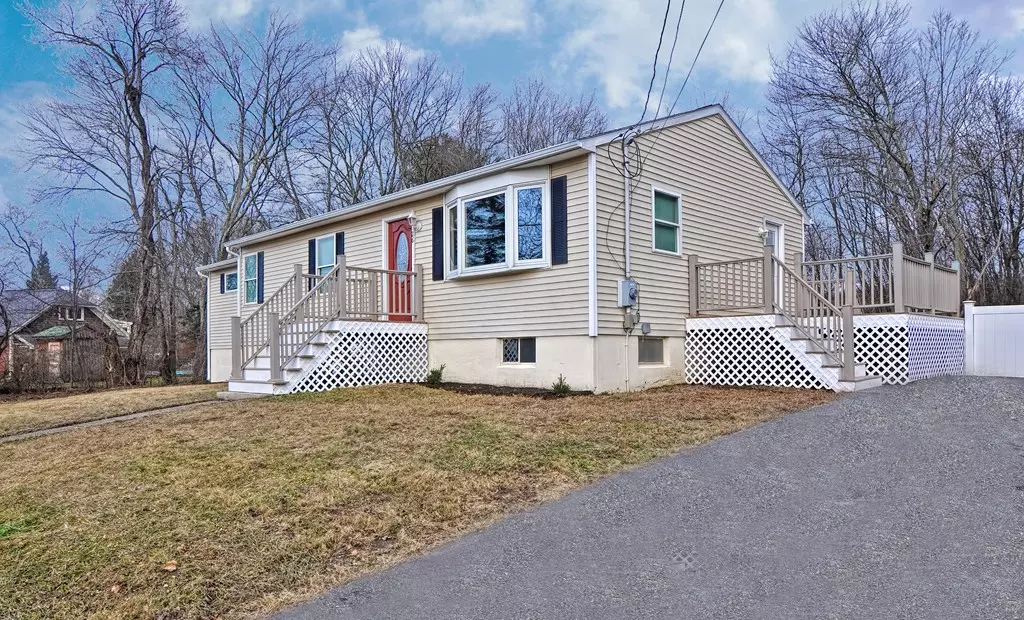 Grafton, MA 01536,26 Kaye Cir