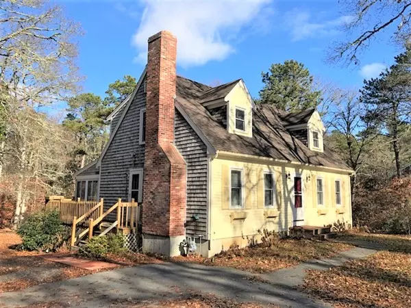 31 Windsor Way, Mashpee, MA 02649