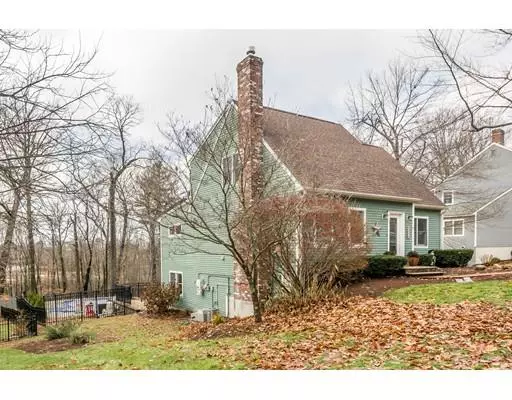 119 Hickory Hill Rd, North Andover, MA 01845