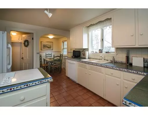 Brookline, MA 02467,153 Walnut Hill Rd