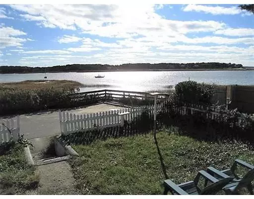 Wellfleet, MA 02667,18 Pleasant Point Landing