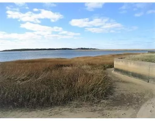 Wellfleet, MA 02667,18 Pleasant Point Landing