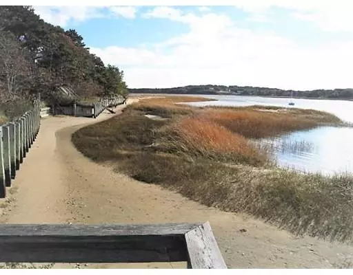 Wellfleet, MA 02667,18 Pleasant Point Landing