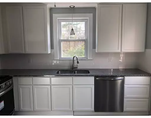 Swansea, MA 02777,60 Oakland Ave