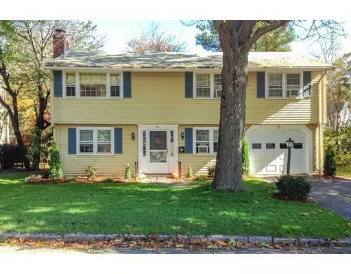 61 Dothan St, Arlington, MA 02474