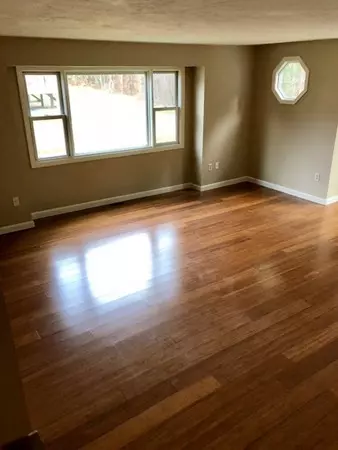 Marlborough, MA 01752,849 Boston Post Rd #4-H