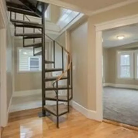 Lynn, MA 01902,3 Broad Street