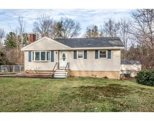 5 Kathy Ave, Dracut, MA 01826