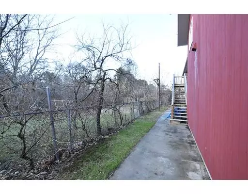 Acushnet, MA 02743,15 Green Meadow Drive