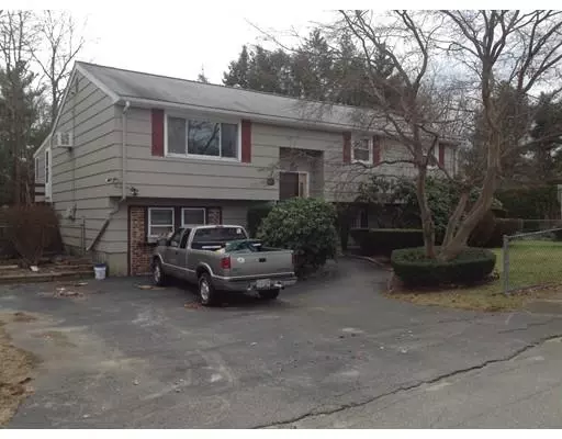 Randolph, MA 02368,23 Petipas Ln