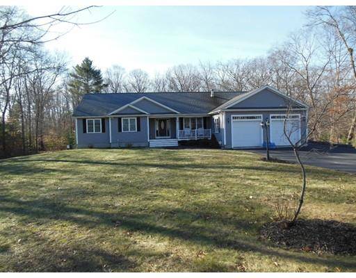 17 Farm Rd., Rehoboth, MA 02769