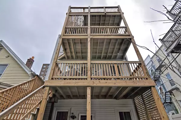 428 E 8th St #2, Boston, MA 02127