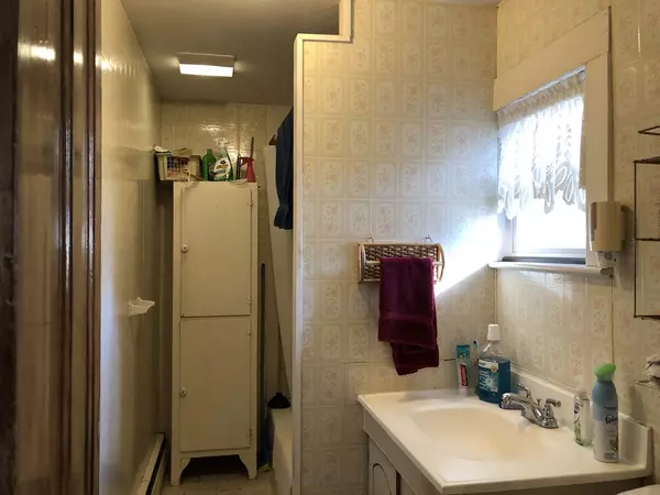 Fitchburg, MA 01420,1140 Water St