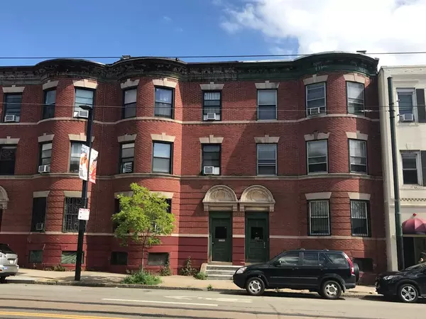 882 Huntington Ave, Boston, MA 02115