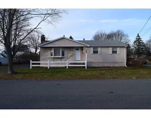 18 Pearl St, Taunton, MA 02780