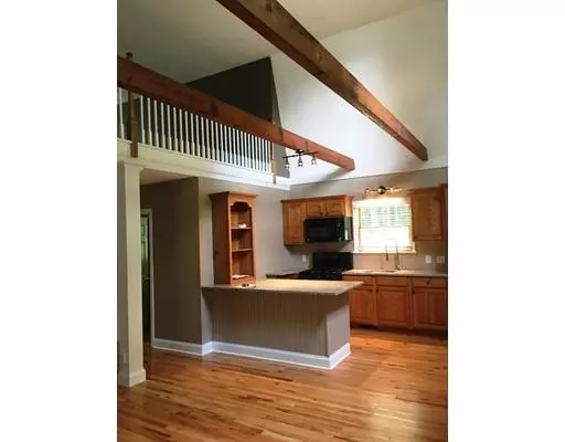 886 King Richard Dr, Becket, MA 01223