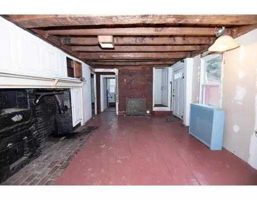 Charlton, MA 01507,176 City Depot Rd