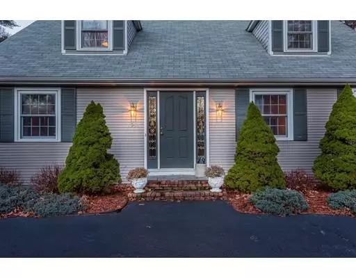 Raynham, MA 02767,95 Sherwood Ln