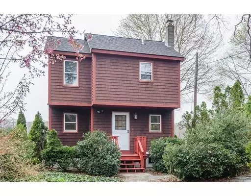 356 Forest Grove Ave, Wrentham, MA 02093