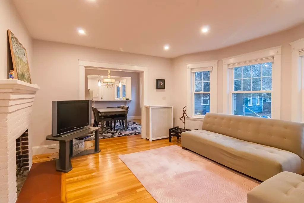 Brookline, MA 02446,90 Atherton Road #1