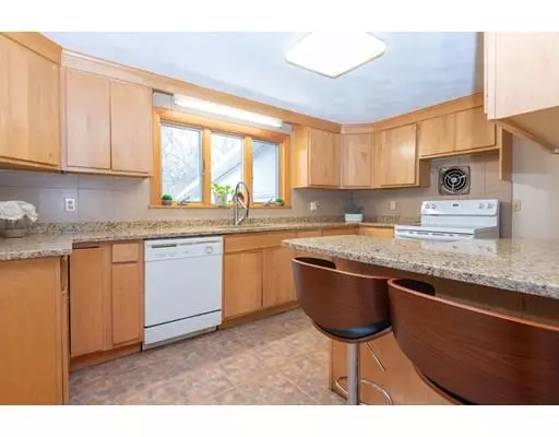 Peabody, MA 01960,1 Ellis St