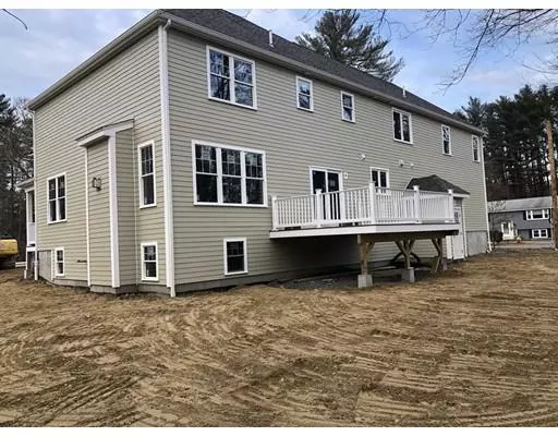 Pembroke, MA 02359,8 Brisan Way